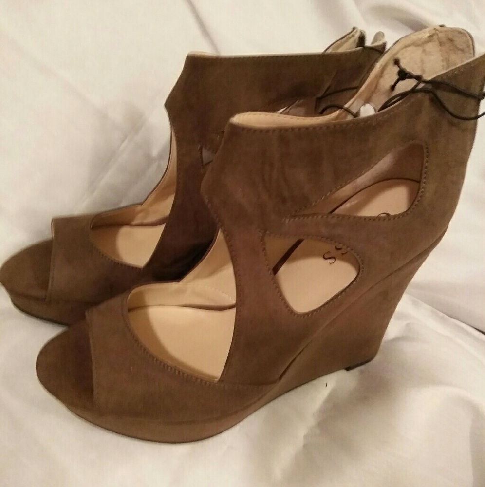 G by Guess wedges